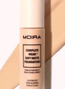 BASE COMPLETE WEAR SOFT MATTE FOUNDATION - MOIRA